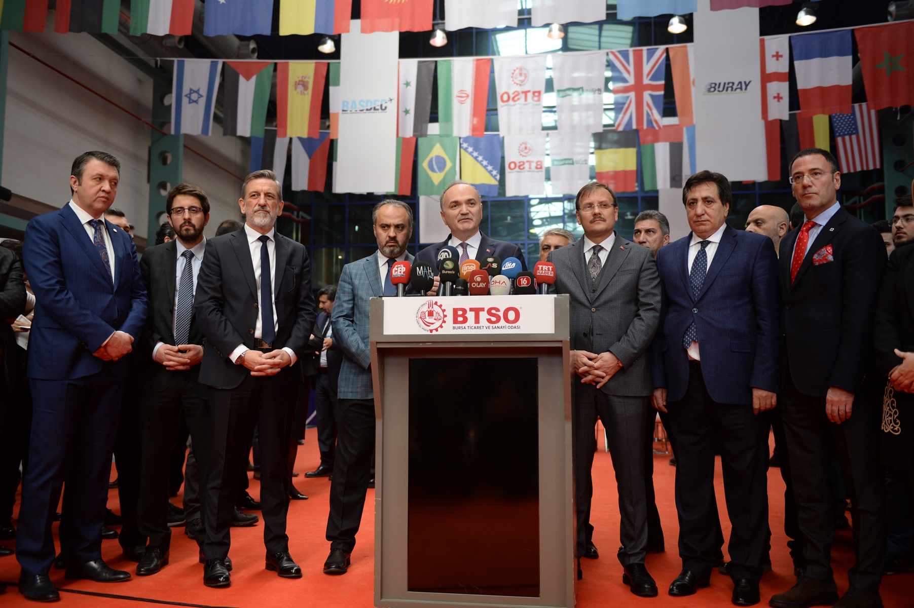 Başbakan Yardımcısı Çavuşoğlu ile Bakan Faruk Özlü’den Endüstri Zirvesi ve GUHEM’e Ziyaret